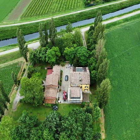 B&B Il Naviglio Di Antonelli Fabio Bastiglia ภายนอก รูปภาพ