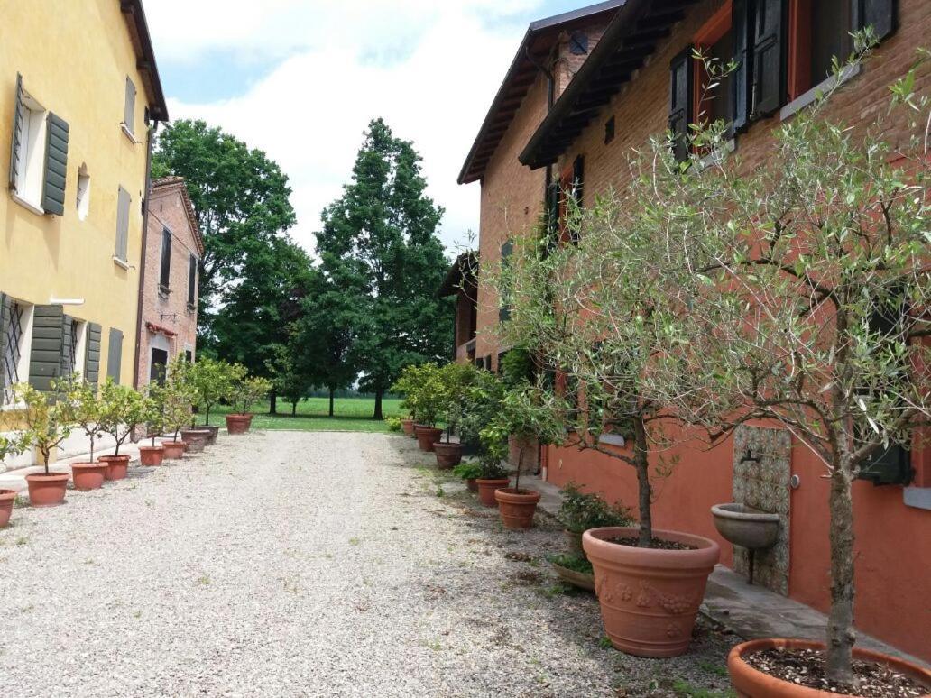B&B Il Naviglio Di Antonelli Fabio Bastiglia ภายนอก รูปภาพ